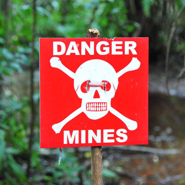 Danger Mines Warnschild vor Minen